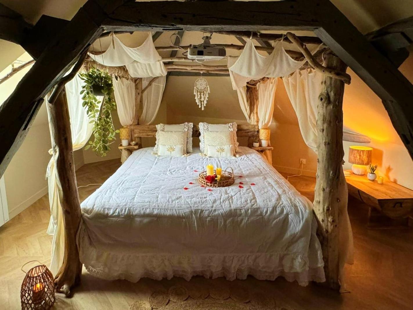 Duplex Safari Jusqu'A 4 Personnes, Spa, Cinema Et Lit Sous Les Arbres, Day Use, 10 Min Centre أميا المظهر الخارجي الصورة