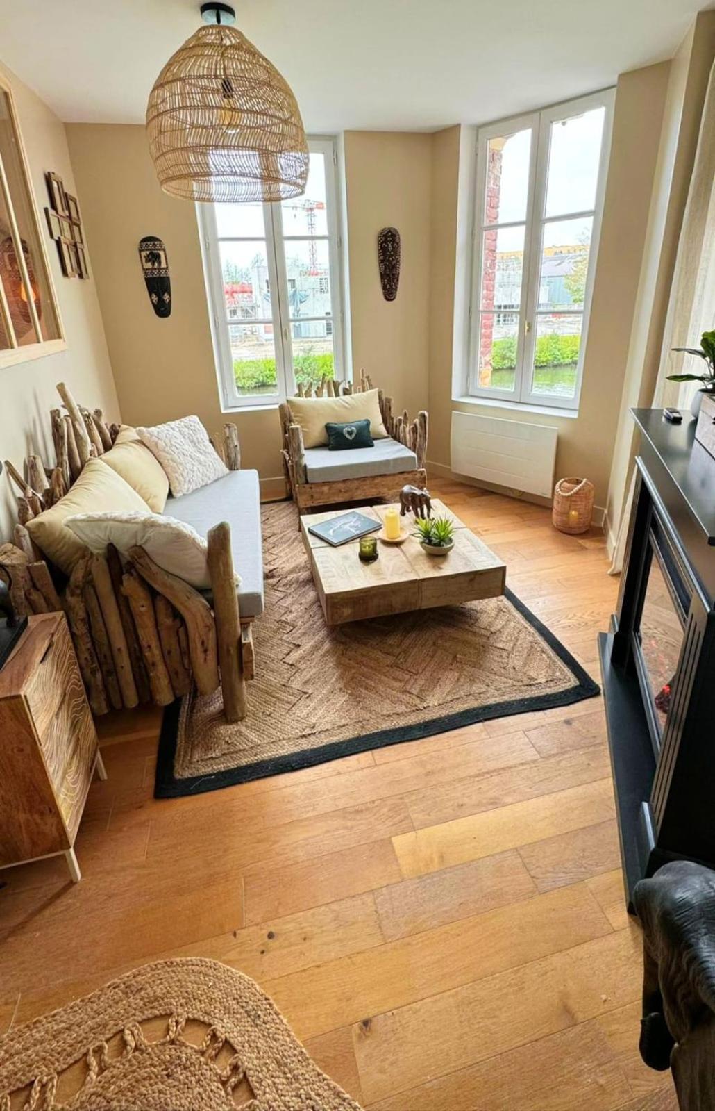 Duplex Safari Jusqu'A 4 Personnes, Spa, Cinema Et Lit Sous Les Arbres, Day Use, 10 Min Centre أميا المظهر الخارجي الصورة