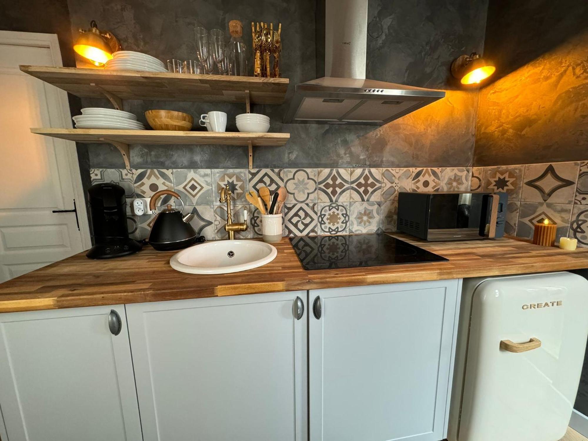 Duplex Safari Jusqu'A 4 Personnes, Spa, Cinema Et Lit Sous Les Arbres, Day Use, 10 Min Centre أميا المظهر الخارجي الصورة